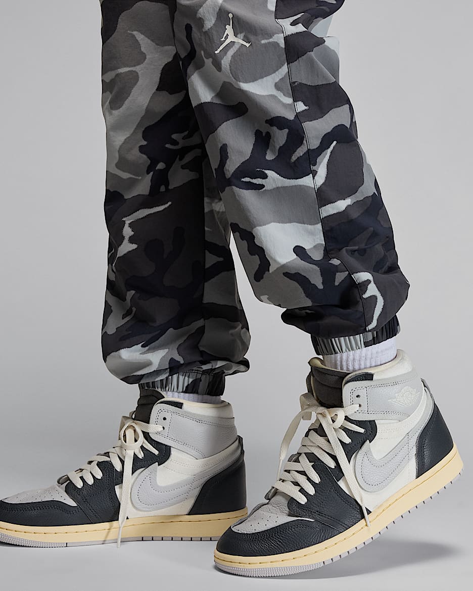 Nike red camo pants best sale